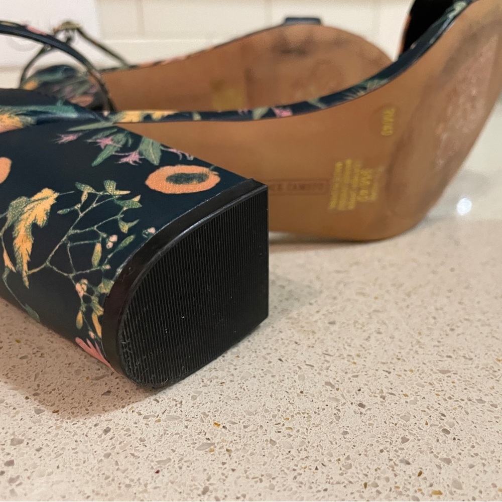 Vince Camuto Floral Heels - Picture 12 of 16